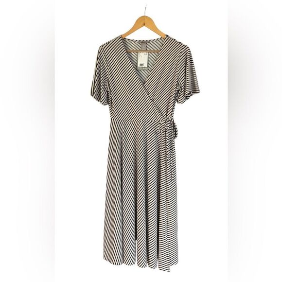 &M Black and White Striped Jersey Wrap Dress Size Small NWT 7 0471 - Picture 2 of 8